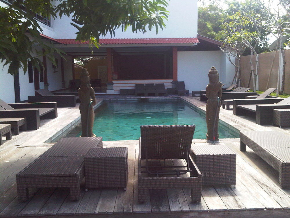 Mirah Hostel Legian  Bagian luar foto